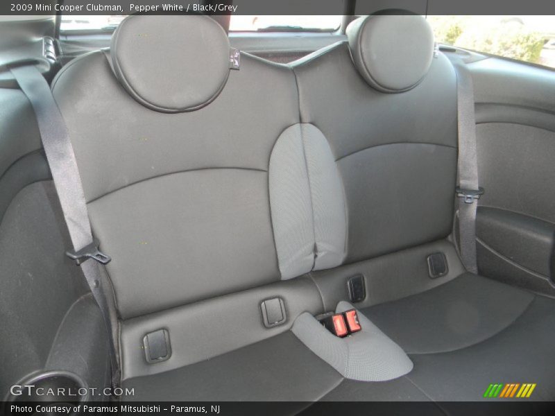 Pepper White / Black/Grey 2009 Mini Cooper Clubman