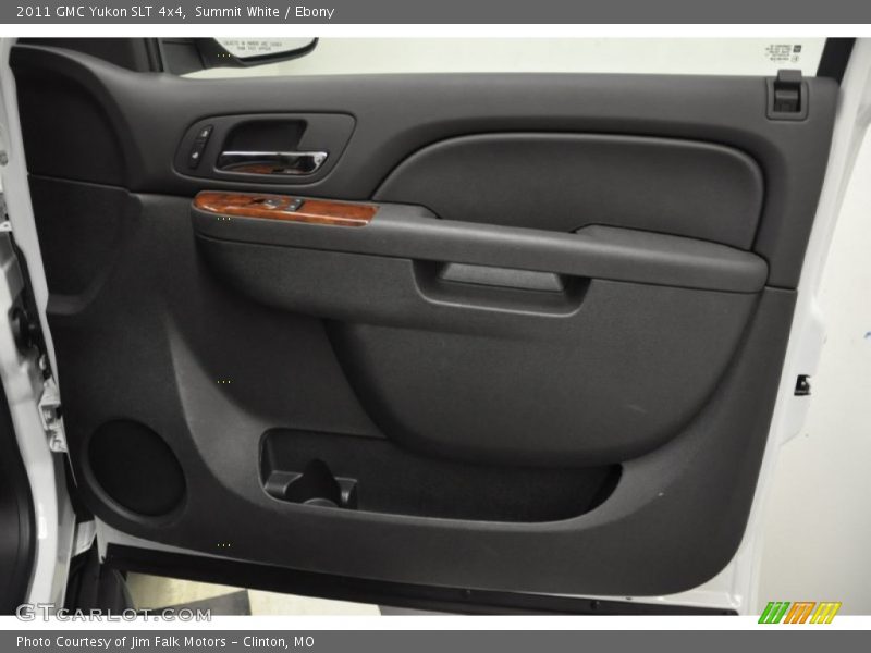 Summit White / Ebony 2011 GMC Yukon SLT 4x4