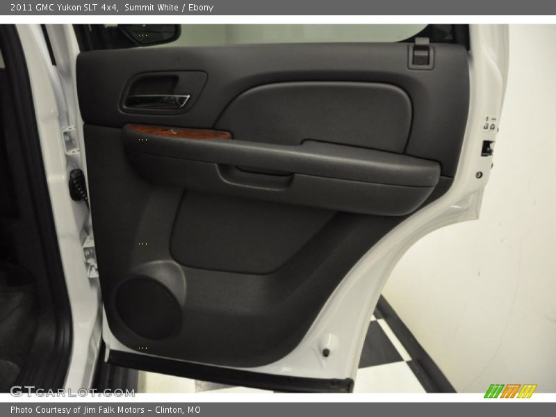 Summit White / Ebony 2011 GMC Yukon SLT 4x4