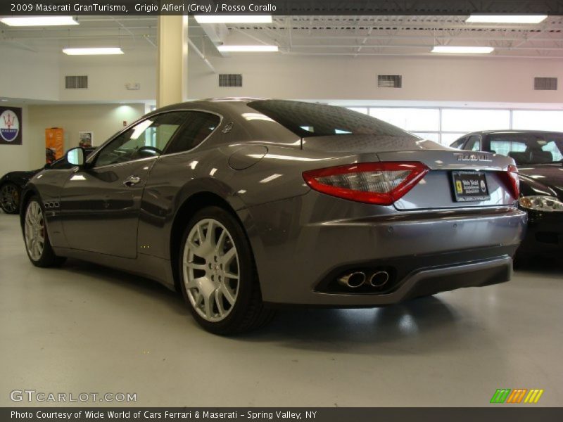 Grigio Alfieri (Grey) / Rosso Corallo 2009 Maserati GranTurismo