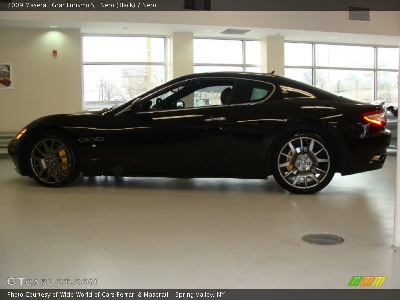 Nero (Black) / Nero 2009 Maserati GranTurismo S