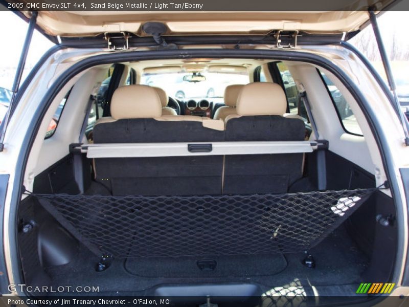 Sand Beige Metallic / Light Tan/Ebony 2005 GMC Envoy SLT 4x4