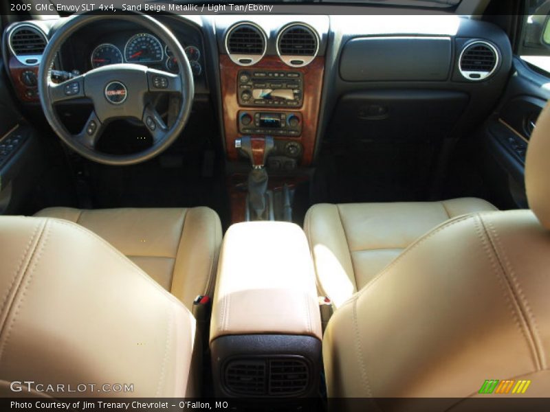 Sand Beige Metallic / Light Tan/Ebony 2005 GMC Envoy SLT 4x4