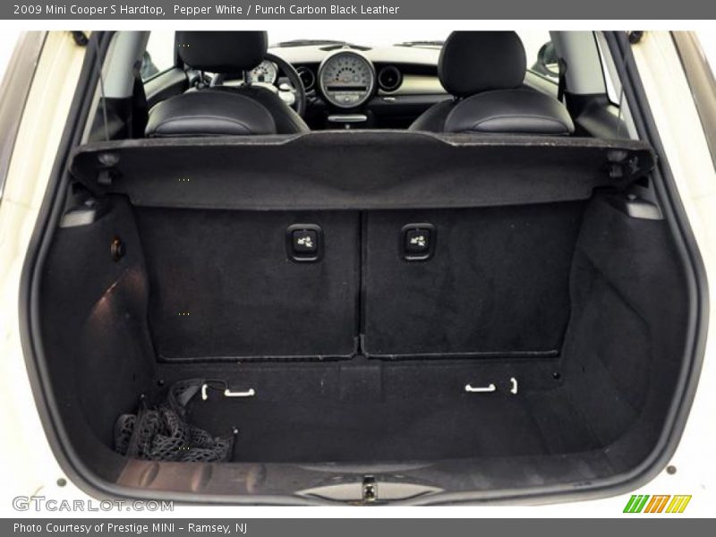 Pepper White / Punch Carbon Black Leather 2009 Mini Cooper S Hardtop