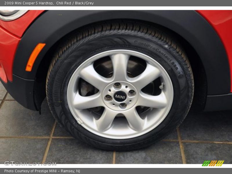 Chili Red / Black/Grey 2009 Mini Cooper S Hardtop