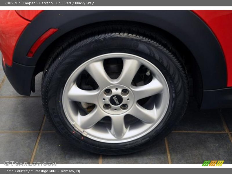 Chili Red / Black/Grey 2009 Mini Cooper S Hardtop
