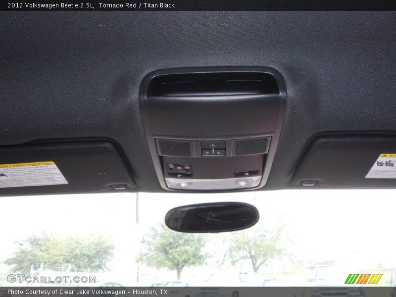 Tornado Red / Titan Black 2012 Volkswagen Beetle 2.5L