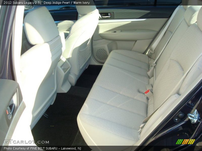 Deep Indigo Pearl / Warm Ivory 2012 Subaru Legacy 2.5i