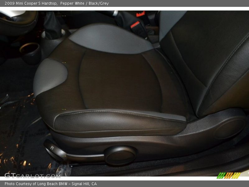 Pepper White / Black/Grey 2009 Mini Cooper S Hardtop
