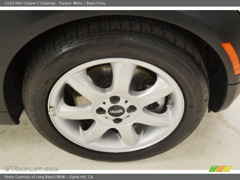 Pepper White / Black/Grey 2009 Mini Cooper S Clubman