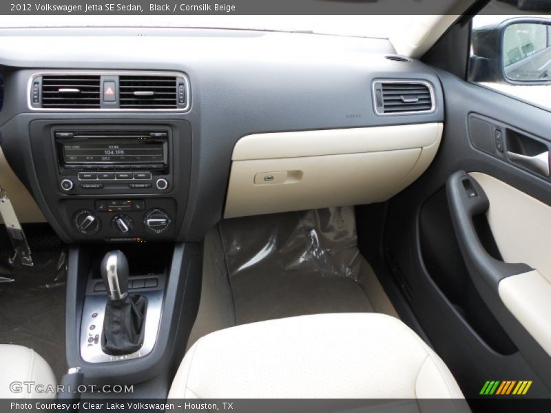 Black / Cornsilk Beige 2012 Volkswagen Jetta SE Sedan