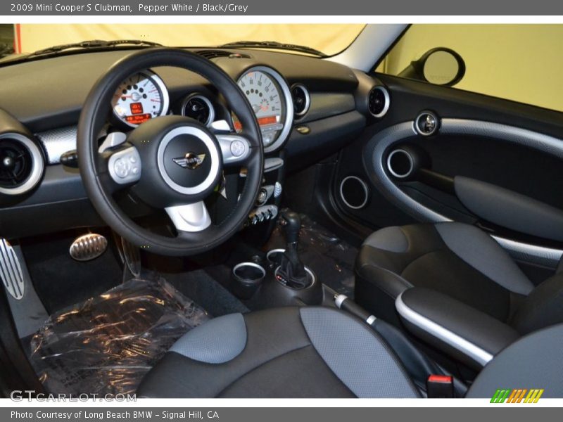 Pepper White / Black/Grey 2009 Mini Cooper S Clubman