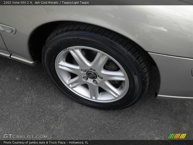 Ash Gold Metallic / Taupe/Light Taupe 2002 Volvo S60 2.4