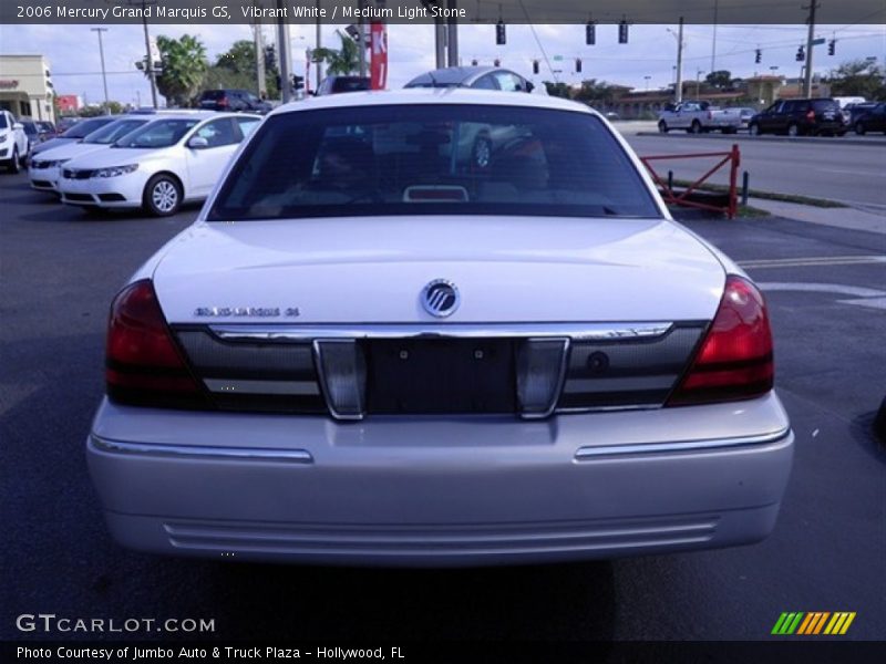 Vibrant White / Medium Light Stone 2006 Mercury Grand Marquis GS