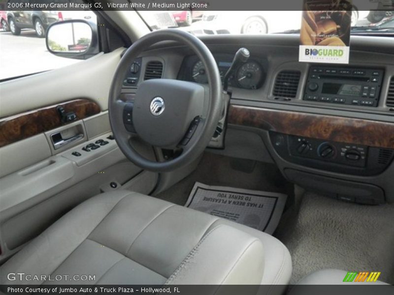 Vibrant White / Medium Light Stone 2006 Mercury Grand Marquis GS