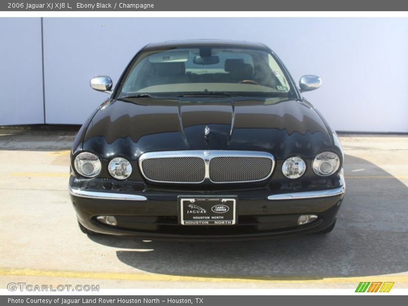 Ebony Black / Champagne 2006 Jaguar XJ XJ8 L