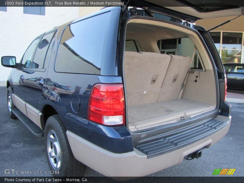 True Blue Metallic / Medium Parchment 2003 Ford Expedition XLT