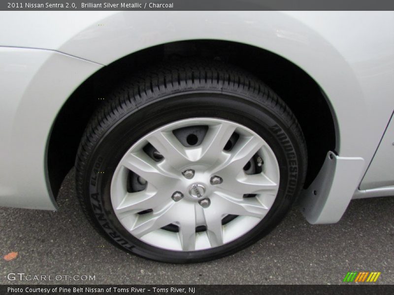 Brilliant Silver Metallic / Charcoal 2011 Nissan Sentra 2.0