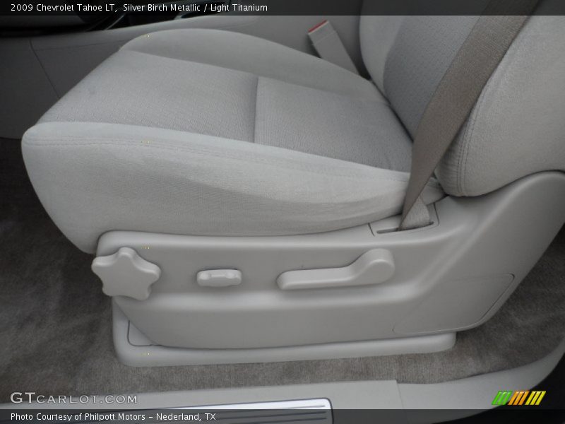 Silver Birch Metallic / Light Titanium 2009 Chevrolet Tahoe LT