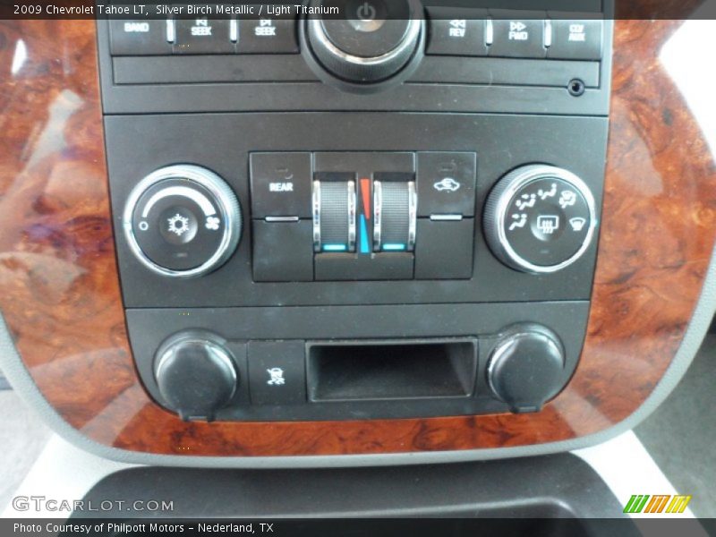 Silver Birch Metallic / Light Titanium 2009 Chevrolet Tahoe LT