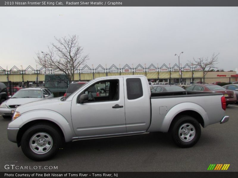 Radiant Silver Metallic / Graphite 2010 Nissan Frontier SE King Cab