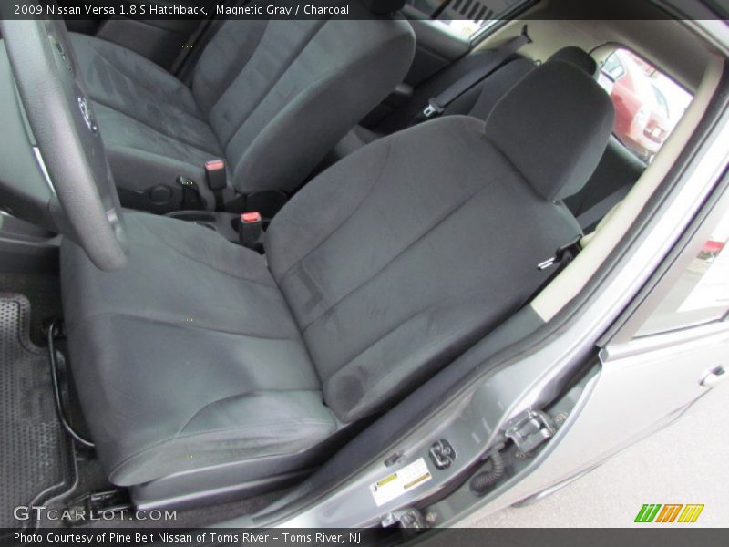 Magnetic Gray / Charcoal 2009 Nissan Versa 1.8 S Hatchback