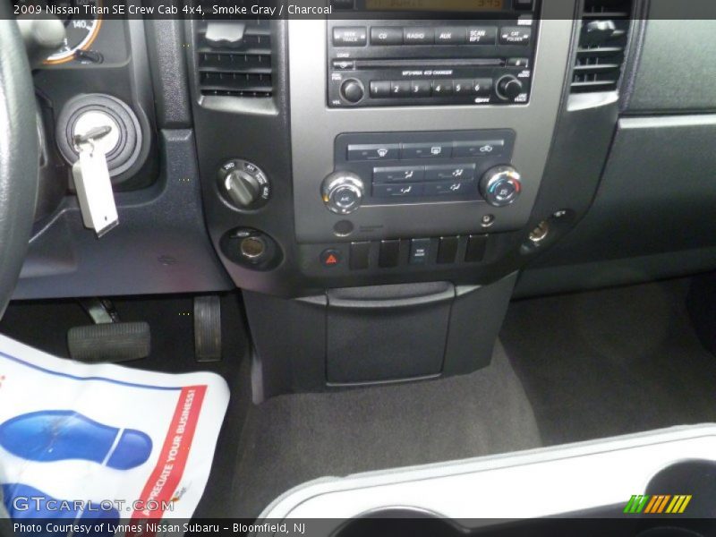 Smoke Gray / Charcoal 2009 Nissan Titan SE Crew Cab 4x4