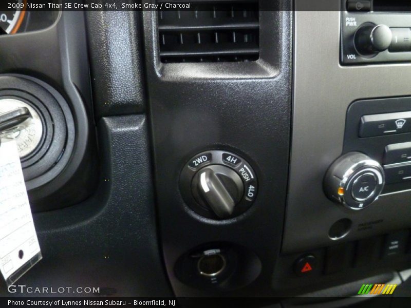 Smoke Gray / Charcoal 2009 Nissan Titan SE Crew Cab 4x4