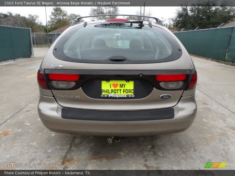 Arizona Beige Metallic / Medium Parchment 2003 Ford Taurus SE Wagon