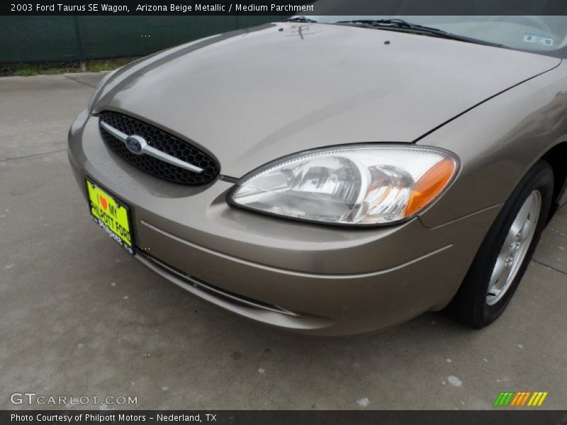 Arizona Beige Metallic / Medium Parchment 2003 Ford Taurus SE Wagon