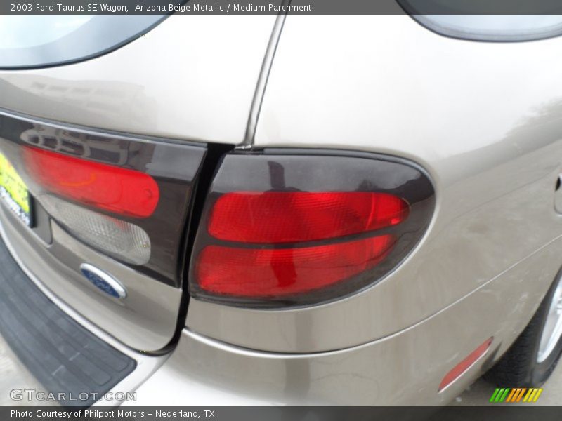 Arizona Beige Metallic / Medium Parchment 2003 Ford Taurus SE Wagon