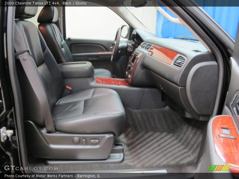 Black / Ebony 2009 Chevrolet Tahoe LTZ 4x4