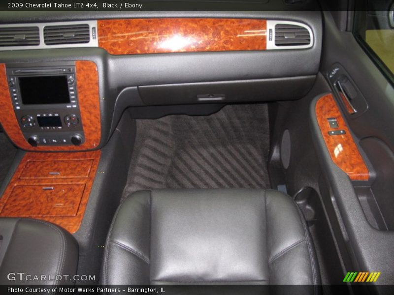 Black / Ebony 2009 Chevrolet Tahoe LTZ 4x4
