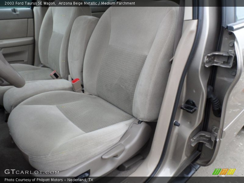 Arizona Beige Metallic / Medium Parchment 2003 Ford Taurus SE Wagon