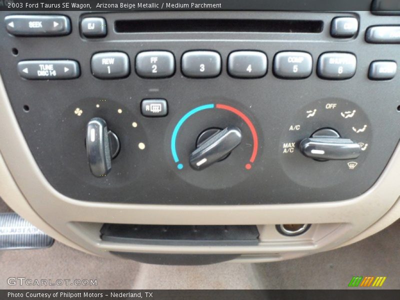 Controls of 2003 Taurus SE Wagon
