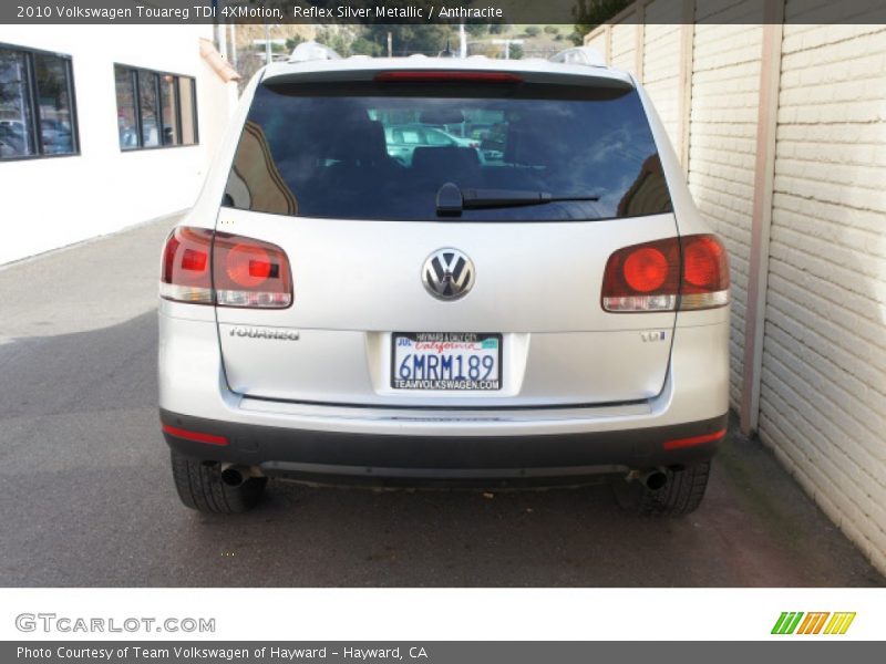 Reflex Silver Metallic / Anthracite 2010 Volkswagen Touareg TDI 4XMotion