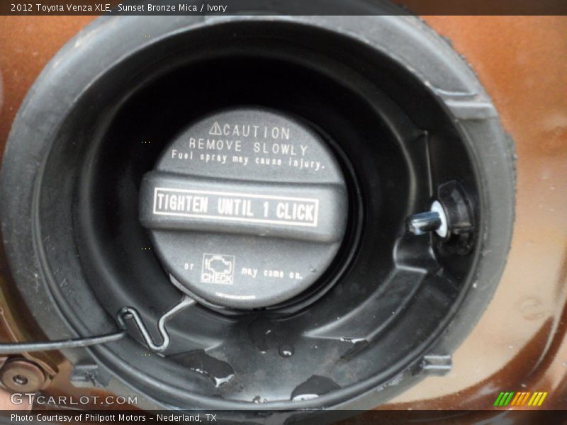 Sunset Bronze Mica / Ivory 2012 Toyota Venza XLE