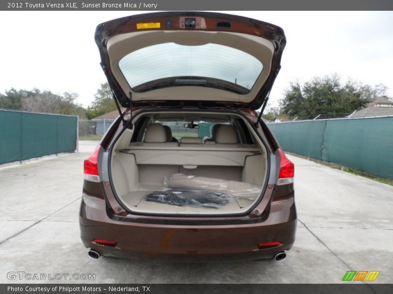 Sunset Bronze Mica / Ivory 2012 Toyota Venza XLE