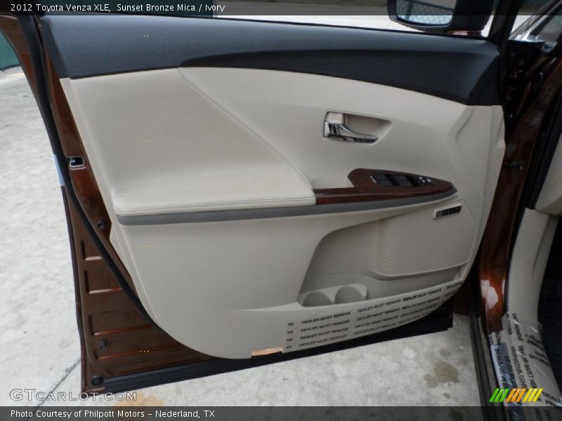 Sunset Bronze Mica / Ivory 2012 Toyota Venza XLE