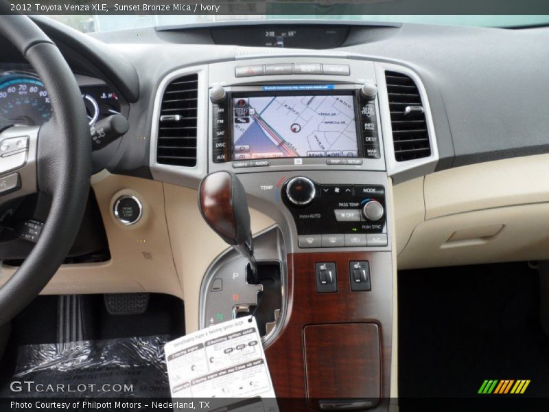 Controls of 2012 Venza XLE