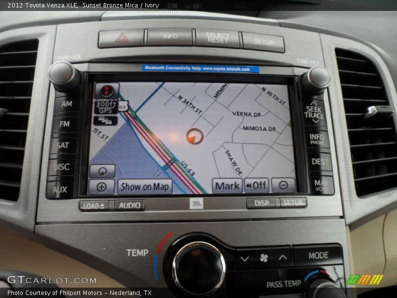 Navigation of 2012 Venza XLE