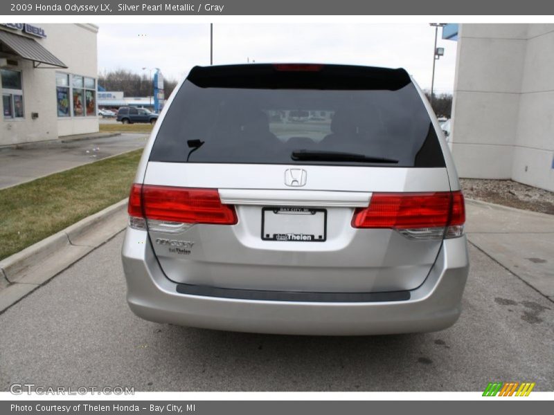 Silver Pearl Metallic / Gray 2009 Honda Odyssey LX