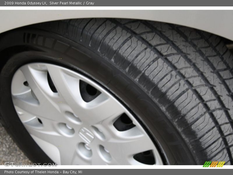 Silver Pearl Metallic / Gray 2009 Honda Odyssey LX