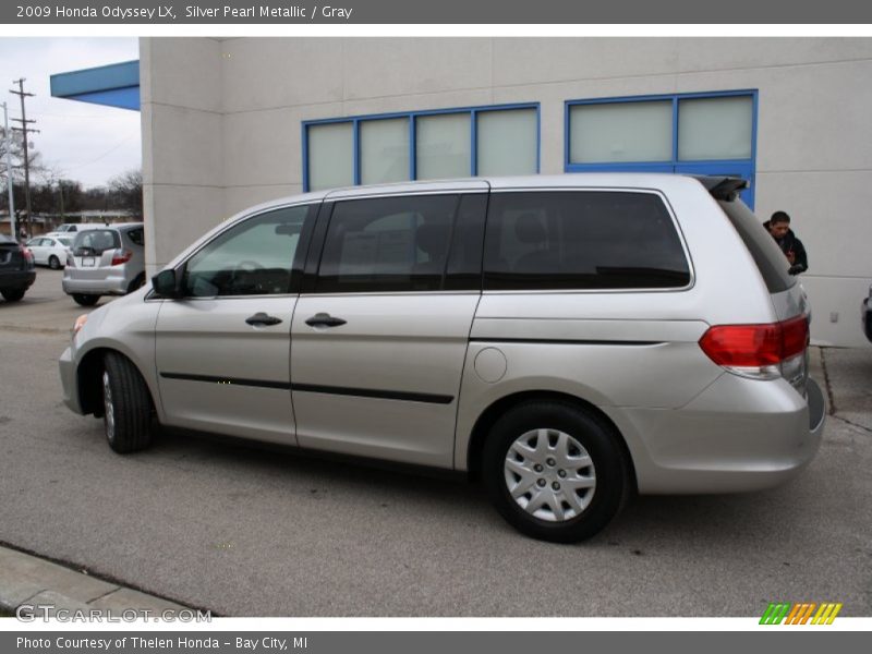 Silver Pearl Metallic / Gray 2009 Honda Odyssey LX