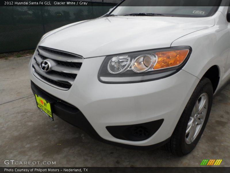 Glacier White / Gray 2012 Hyundai Santa Fe GLS