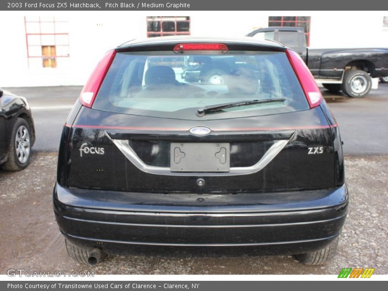 Pitch Black / Medium Graphite 2003 Ford Focus ZX5 Hatchback