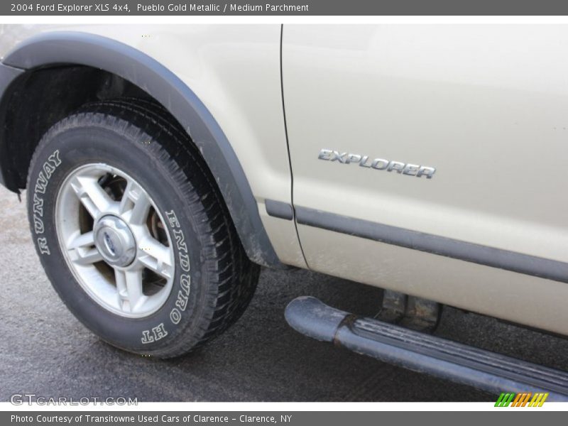 Pueblo Gold Metallic / Medium Parchment 2004 Ford Explorer XLS 4x4