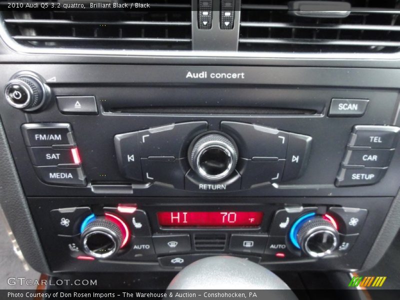 Brilliant Black / Black 2010 Audi Q5 3.2 quattro