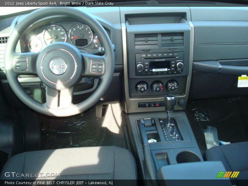 Bright White / Dark Slate Gray 2012 Jeep Liberty Sport 4x4