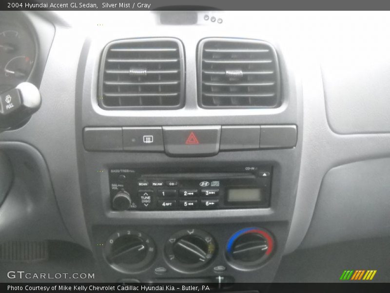 Silver Mist / Gray 2004 Hyundai Accent GL Sedan